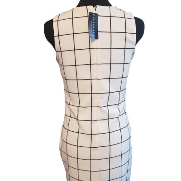 FASHION NOVA // Grid Dress - Picture 8 of 12